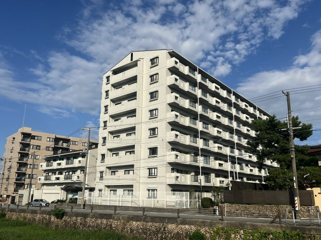 外観：328000685189