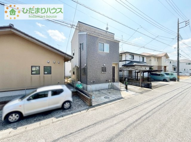 オシャレかつ重厚感のあるデザイン♪　新たな生活が楽しみになるようなお家です！！