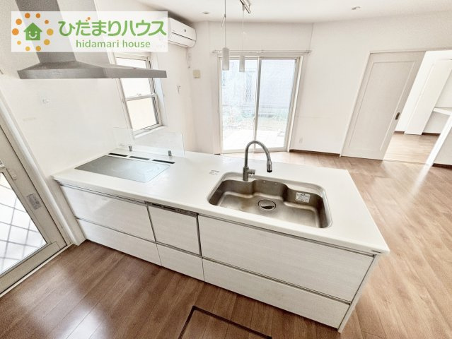 IHコンロなのでお子様のお手伝いも安心です♪　食洗器は忙しい家事をサポートしてくれます(*^-^*)