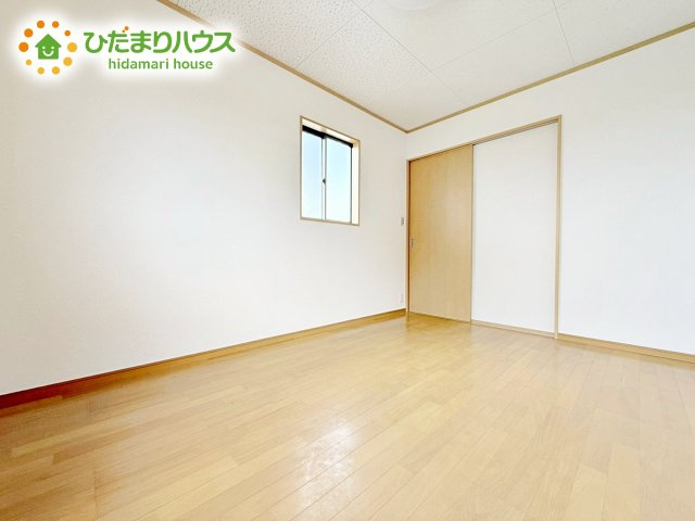 ご家族様一人ひとりの大切なプライベート空間。シンプルなデザインなので、趣味・感性で個性的に飾ることができます♪
