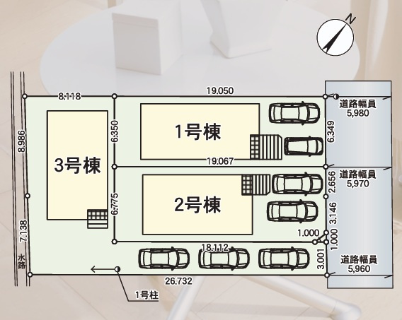 全3棟の配置や道路、駐車スペースが確認しやすい区画図です。