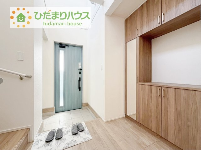 丁度良い靴箱のサイズ♪これだけあれば家族全員の靴がしまえてスッキリ(^O^)