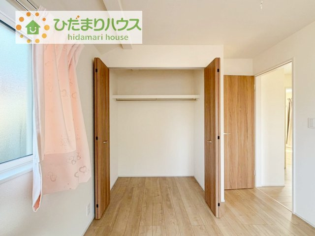 全室にクローゼットが付いていて、お部屋の住空間もスッキリ広々使えそうです(^^)