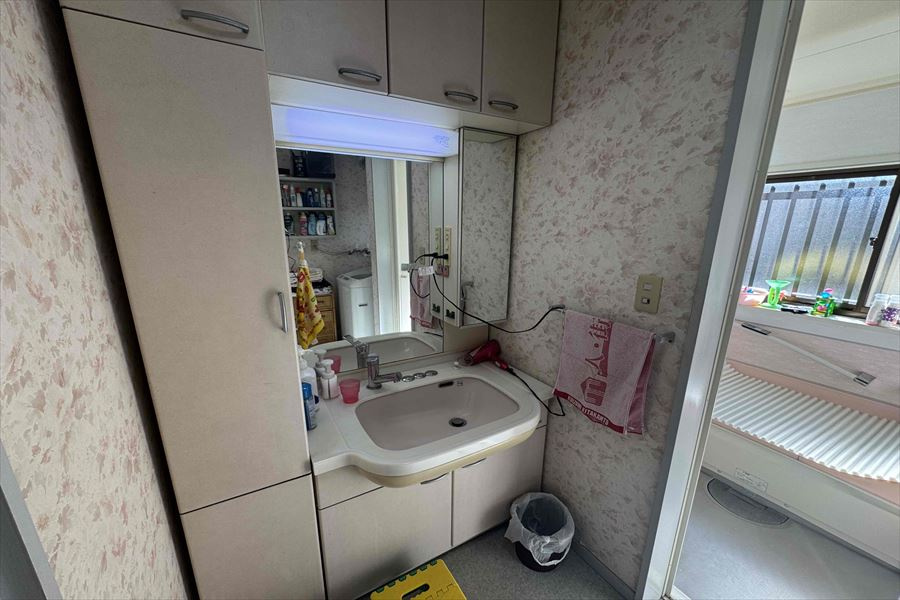 1階洗面台　　現地（2025年2月）撮影