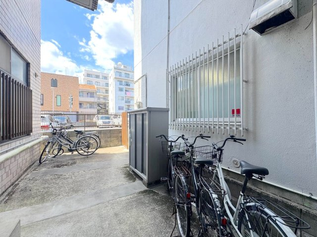 駐輪場