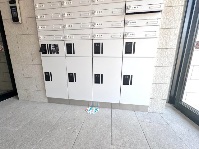 宅配ボックス