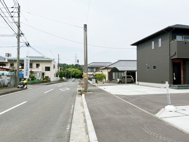 前面道路含む現地写真