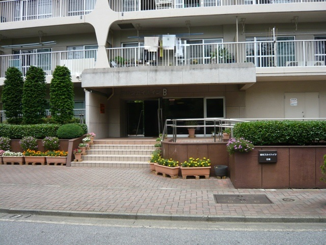 越谷スカイハイツB棟