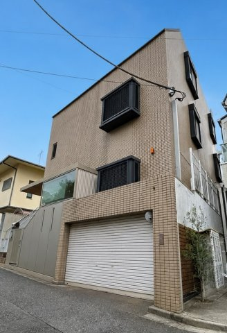 ご自宅から現地まで、当社スタッフがお車にて、「お迎え・お送り」をしております。ぜひお気軽にお問い合わせくださいませ♪