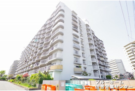 エバーグリーン金岡四号棟の外観