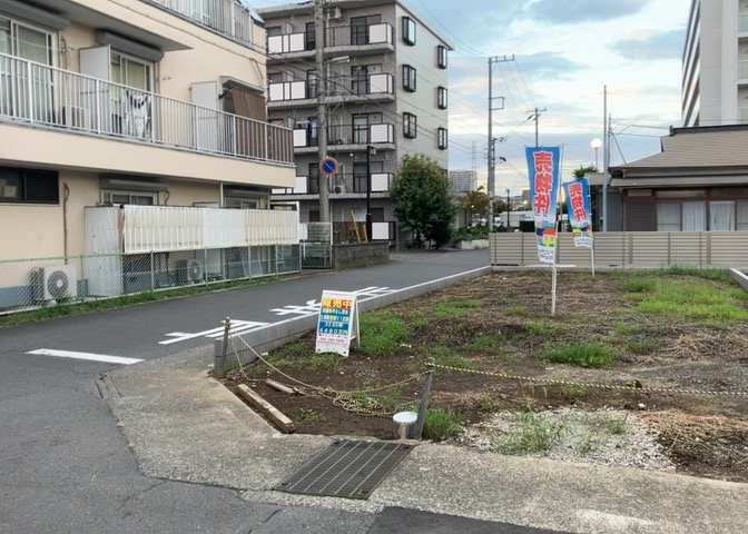 物件の詳細については、現地を見てわかること以外に、役所や法務局などで調べないとわからないことがあります。そのため、現地に行く場合は、もしこの物件を買ったらどのような生活ができるかをイメージしましょう。