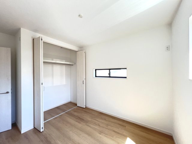 きれいな洋室です　収納付き　