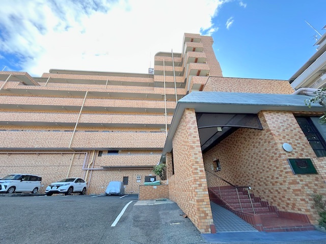 外観：327002177146