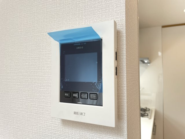 TVモニター付きインターホンで、来訪者をしっかり確認出来ます。　