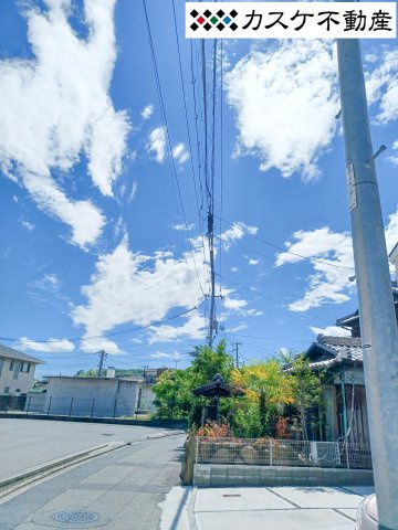 南東側接道：公道　約3.8ｍ