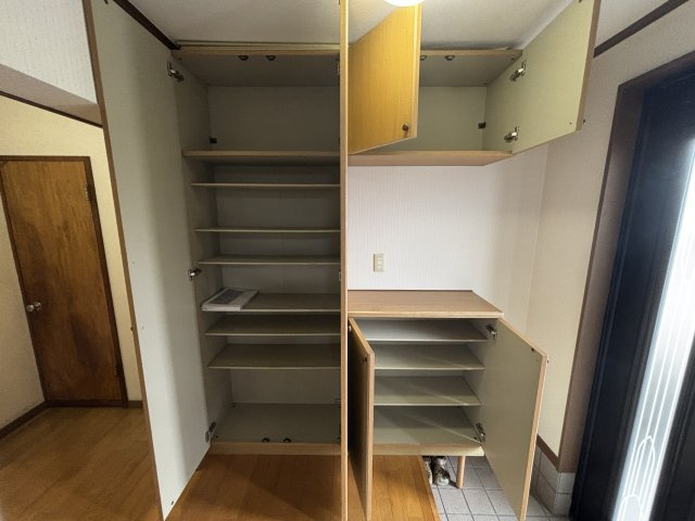 玄関収納です