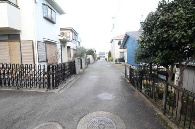 小・中学校が徒歩圏内◎お子さまが無理なく通える安心の立地。　朝の時間にもゆとりが生まれそうですね♪