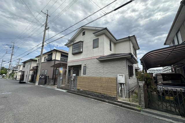 前面道路含む外観