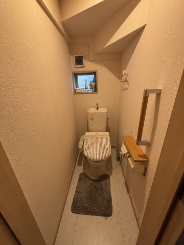 トイレは1F、2F共に完備！取り合いになることがありませんね(^^)/       　