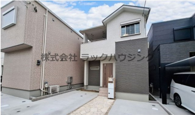 外観：327002234911