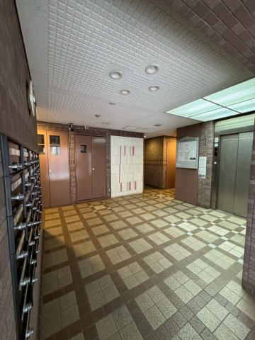 【シンフォニアみなみが丘C棟のエントランス】