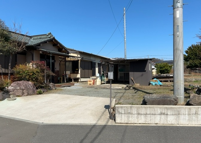 土地探しをしていると都市計画区域という言葉を目にすると思います。法律によって、都道府県知事や国土交通大臣が指定するエリアのことを指しており、都市計画区域は市街化区域と市街化調整区域に分けられています。