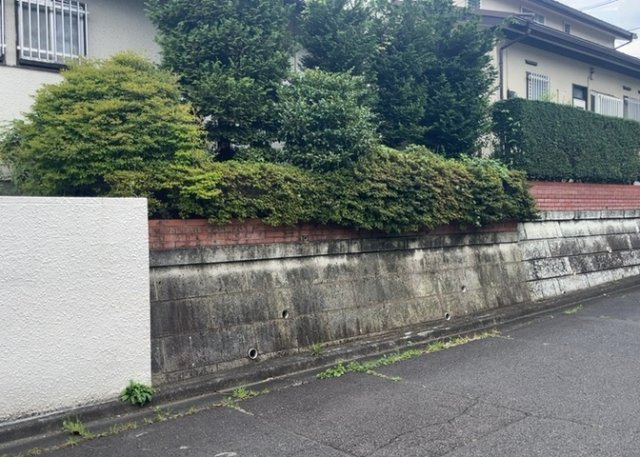 隣家の土地はどうなっているのか、生活利便施設が近くにあるのか、学校まで近いかなど、お客様のライフスタイルにあわせたイメージが重要です。また、近くにあると困る施設が近くにないかも確認するといいでしょう。