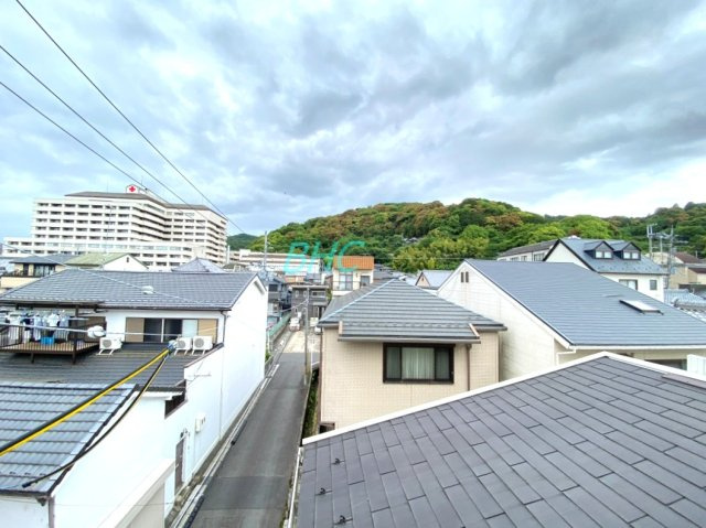 お部屋にも爽やかな風と暖かく柔らかな日差しが差し込み、毎日の暮らしを豊かに彩ります。