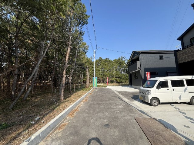 現地写真。前面道路です。