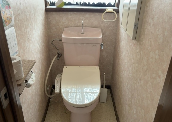 トイレは大きさや形、機能、抗菌性などが異なる多種多彩なタイプが各メーカーから出ています。それぞれに良さがあるため、事前にどういったタイプのトイレがいいのかをご家庭内で決めて、内見に行くといいでしょう。