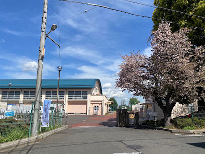 市立第六中学校まで徒歩8分