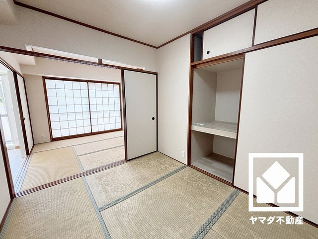 約6帖の和室とは続き間になっており、一体利用も可能です。