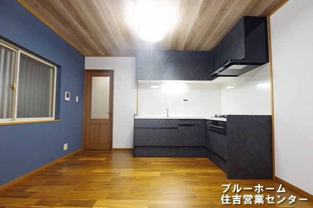 LDKです！広々とした空間で大きな家具の配置等も困りません♪