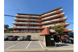 京阪「石山寺」駅まで徒歩４分＆２沿線利用可 天然木リノベーション 南向き４ＬＤＫ ペット可の外観