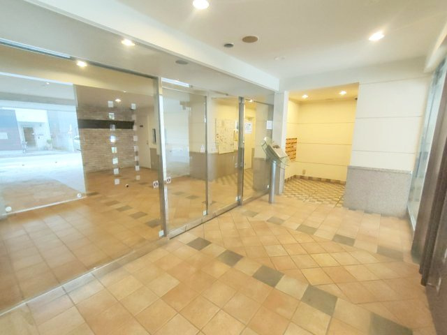 【エントランス】