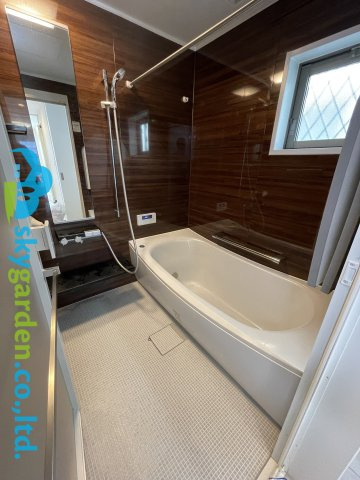 落ち着いた空間のお風呂です