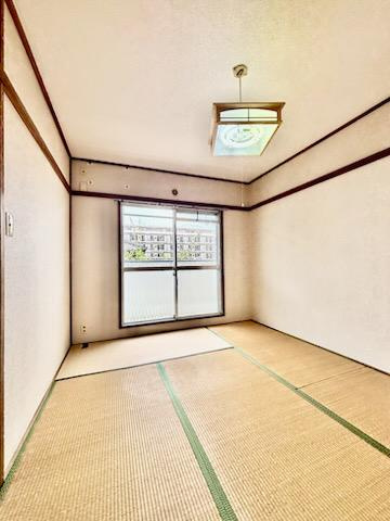 南面採光の明るいお部屋です。