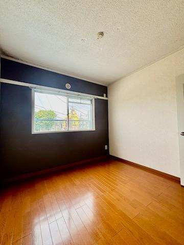 北側4.5畳和室。程よくシンプルかつコンパクトで使い勝手の良いお部屋です。