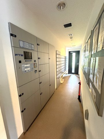 宅配ボックスも付いており、便利です。