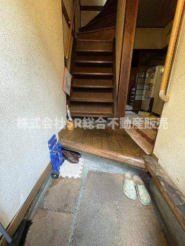 リフォームや住宅ローン・東大阪市の不動産の事なら弊社にお任せ下さいませ！　各地域の特徴・グルメ・裏道やその他、細かい情報等も熟知した　東大阪市出身のスタッフが新生活を送るお客様をサポート致します！