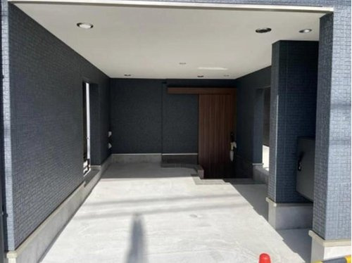 荷物の積み下ろしもしやすく、毎日のカーライフを快適にサポートします。