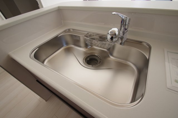 【 仲介手数料無料 多摩市一ノ宮4丁目　新築戸建て（全2棟）2号棟　5880万円のキッチン】