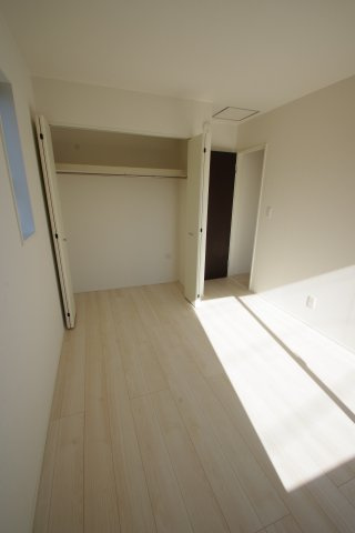 【 仲介手数料無料 多摩市一ノ宮4丁目　新築戸建て（全2棟）2号棟　5880万円の収納】