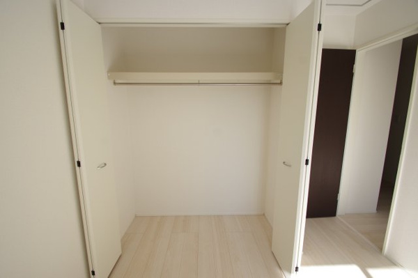 【 仲介手数料無料 多摩市一ノ宮4丁目　新築戸建て（全2棟）2号棟　5880万円の収納】