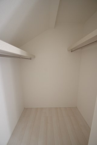 【 仲介手数料無料 多摩市一ノ宮4丁目　新築戸建て（全2棟）2号棟　5880万円の収納】