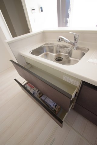 【 仲介手数料無料 多摩市一ノ宮4丁目　新築戸建て（全2棟）2号棟　5880万円のキッチン】