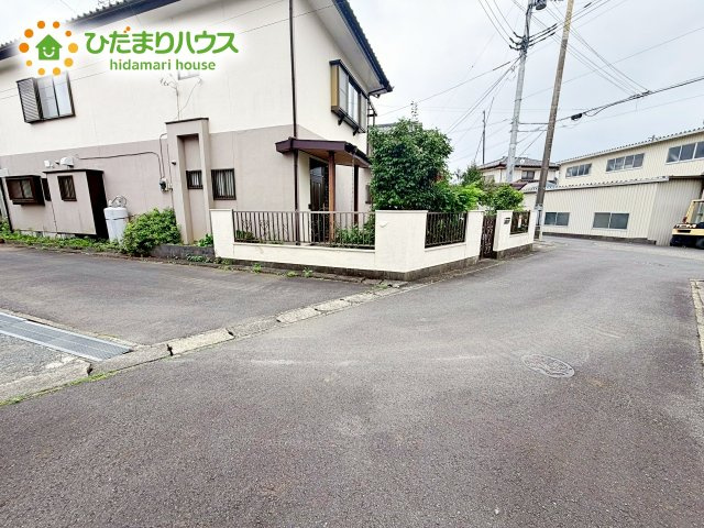 車通りも少ないので運転が苦手な方でも安心して駐車できます