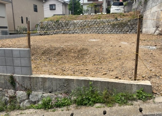 土地探しをしていると都市計画区域という言葉を目にすると思います。法律によって、都道府県知事や国土交通大臣が指定するエリアのことを指しており、都市計画区域は市街化区域と市街化調整区域に分けられています。