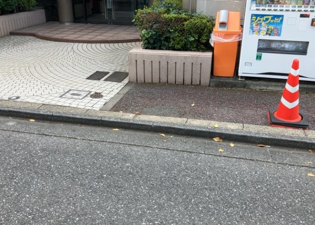 隣家の土地はどうなっているのか、生活利便施設が近くにあるのか、学校まで近いかなど、お客様のライフスタイルにあわせたイメージが重要です。また、近くにあると困る施設が近くにないかも確認するといいでしょう。
