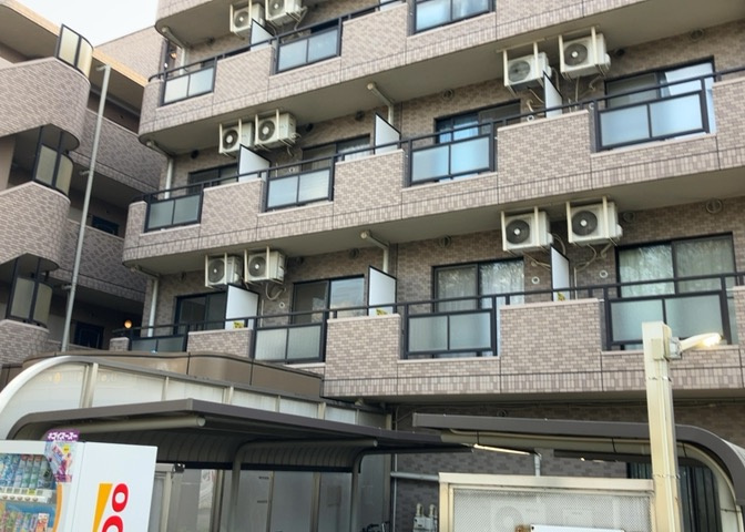 ＳＲＣ造は強度や耐震性の面でもRC造と比べて優れています。そのため、10階建以上の高層または超高層マンションなどの建築にも多く採用されています。柱や梁などのサイズが小さくても高い耐震性を確保できます。